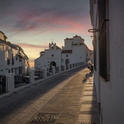 The 'hanami' of the south: 5 routes with the best places to see almond trees in bloom without leaving Andalusia