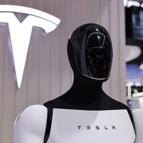 Ari Emanuel wants to host UFC fights with Elon Musk's Optimus robots