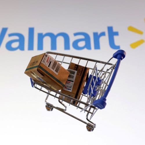 Mother Takes Son Into Walmart Bathroom — Blood-Curdling Screams Ensue As She Removes His Teeth With Pliers