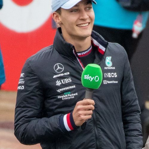 Max Verstappen Skipping Lewis Hamilton’s F1 Premiere Sends Quiet Message