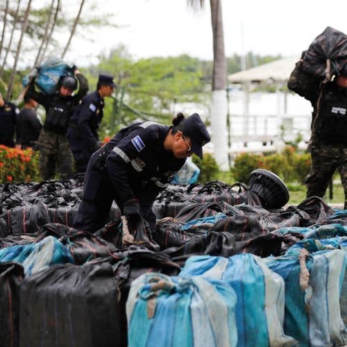 Cnn Exclusive: Petro Says Maduro's Problem Is the "Lack of Democracy" but that He Has No Links to Drug Trafficking | News Channel 3-12